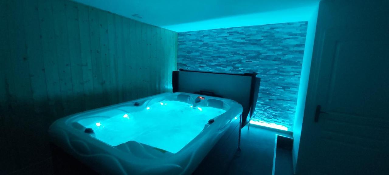 Suite Eden Avec Jacuzzi Prive شومونت المظهر الخارجي الصورة